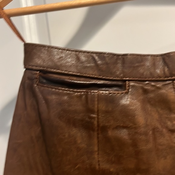 Vintage Banana Republic Leather Skirt size 8 circa 1985 - Picture 3 of 6